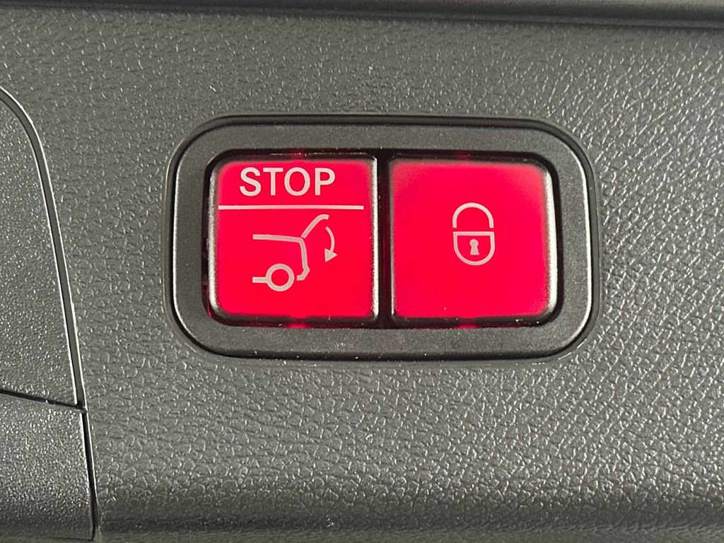 Certified 2022 Mercedes-Benz GLC 300 image 21