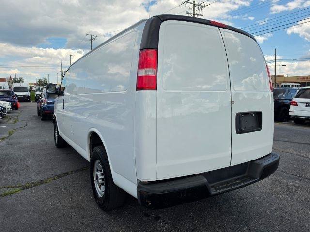 Used 2017 GMC Savana 2500 RWD image 7