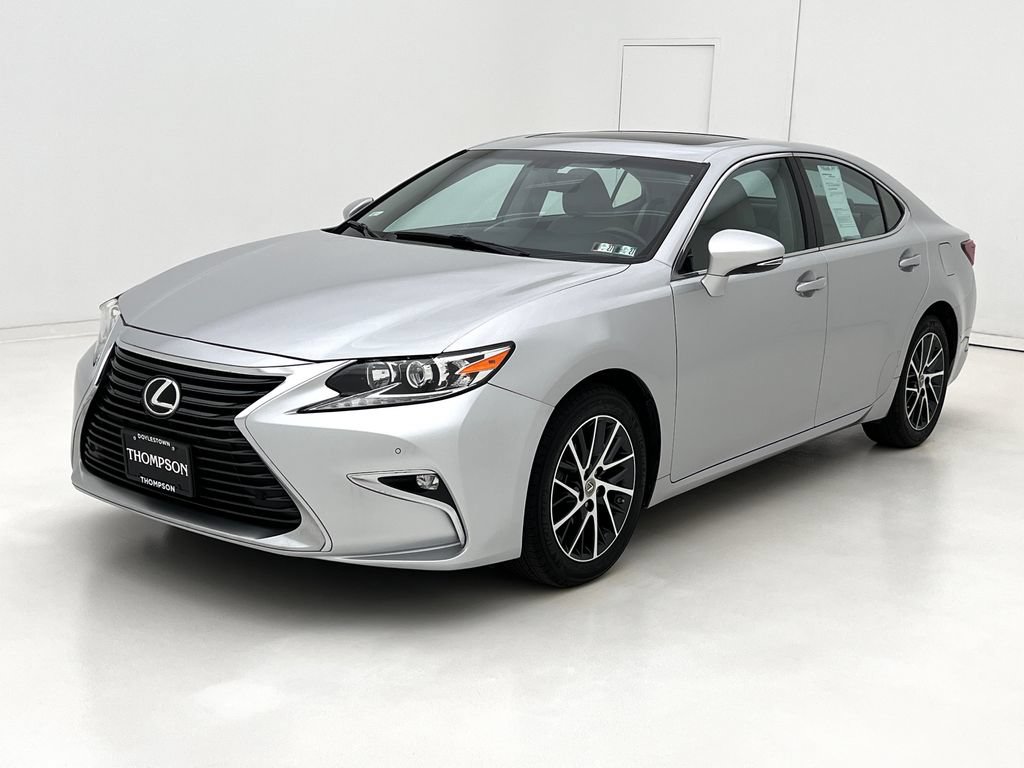 Used 2016 Lexus ES 350 w/ Navigation System Package FWD image 5