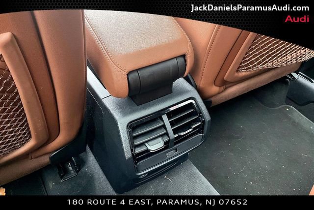 Used 2019 Audi Q3 2.0T Premium Plus w/ Premium Plus Package AWD/4WD image 19