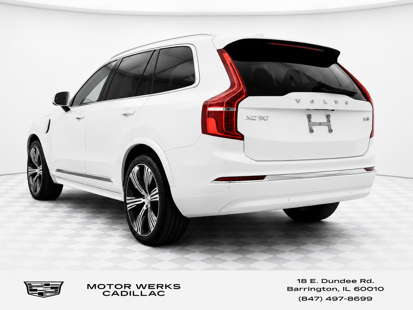 Used 2024 Volvo XC90 T8 Plus w/ Protection Package Premier AWD/4WD image 4
