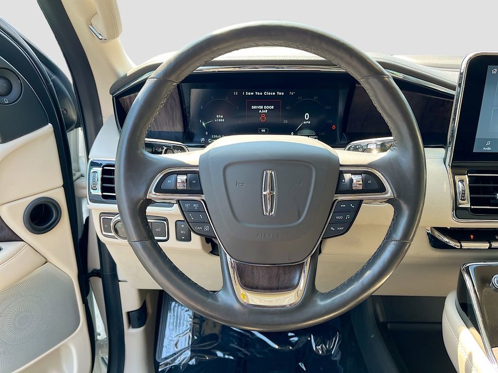 Used 2021 Lincoln Navigator Reserve w/ Luxury Package image 17