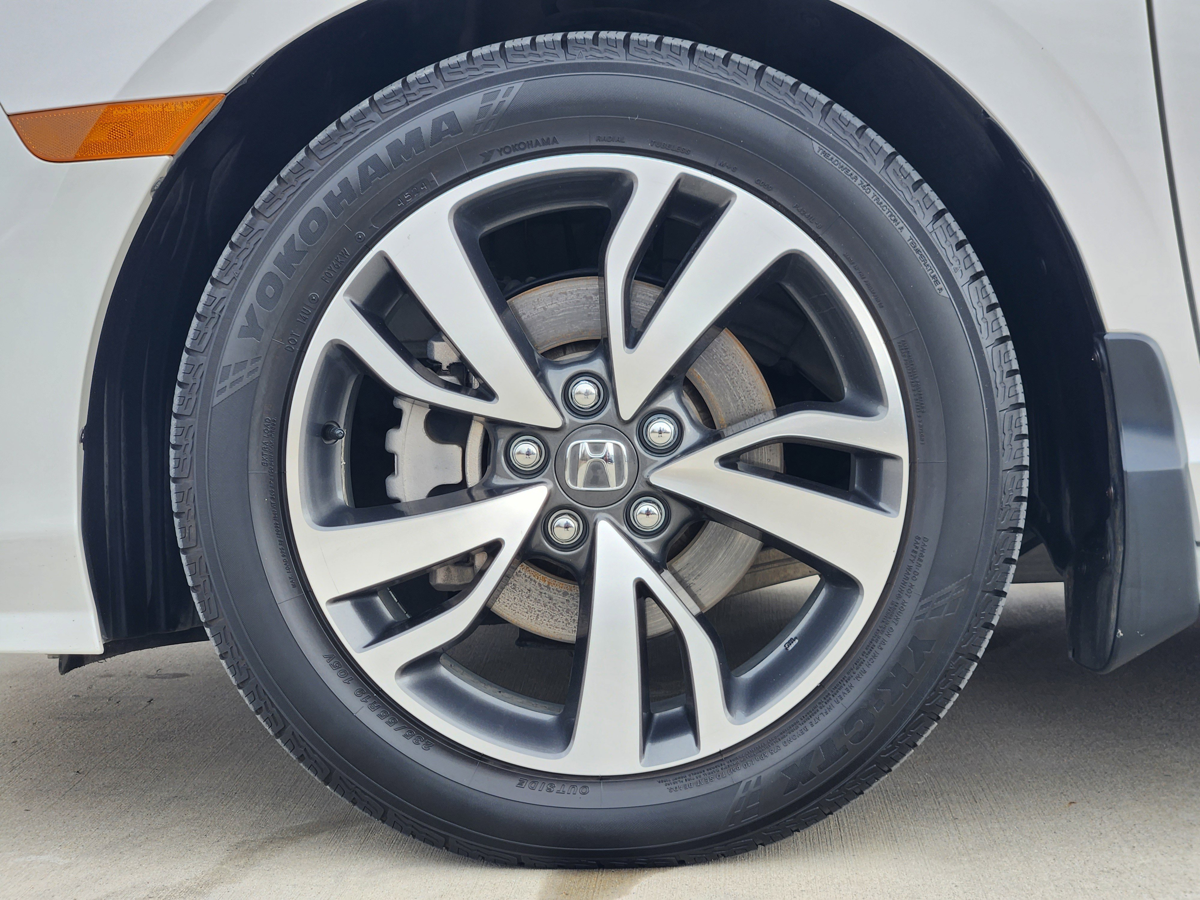 Certified 2023 Honda Odyssey Touring image 11