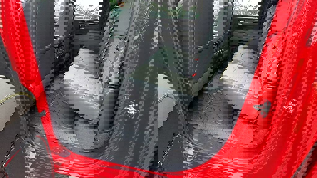 New 2026 Chevrolet Silverado 2500 ZR2 image 17