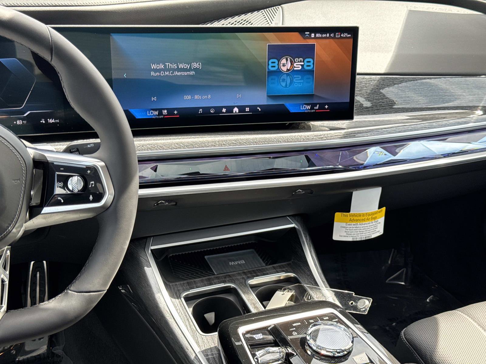 Used 2025 BMW i7 eDrive50 w/ M Sport Package image 9