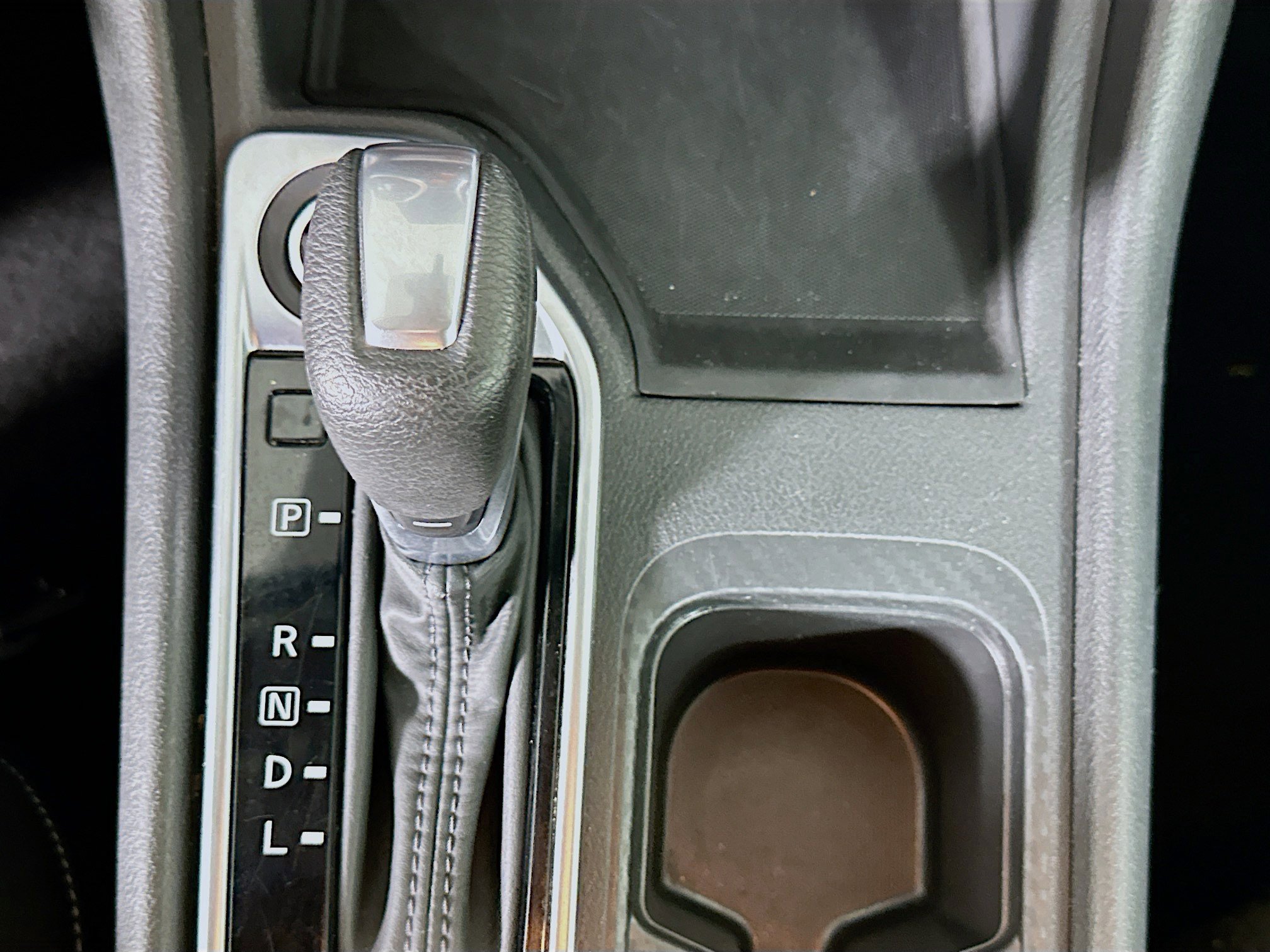 Used 2024 Nissan Sentra SV image 24