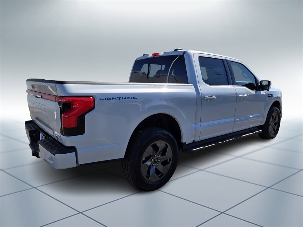New 2025 Ford F150 Lightning Lariat image 3