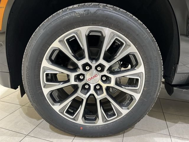 New 2026 GMC Yukon Denali w/ LPO, Floor Liner Package AWD/4WD image 30