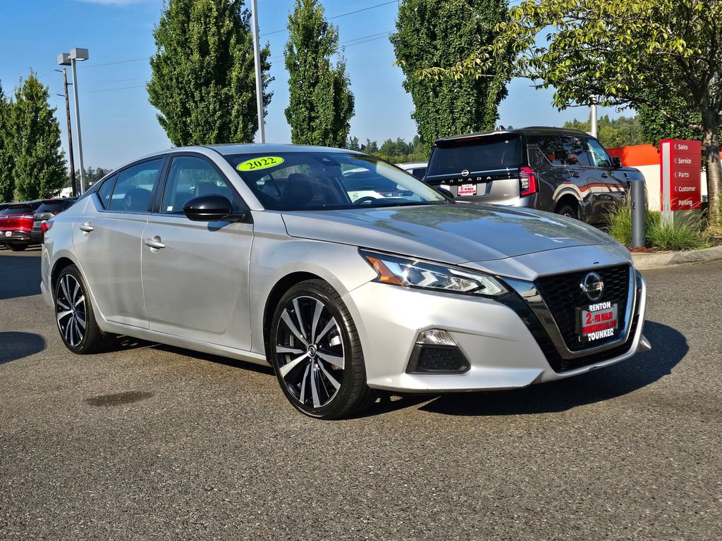 Used 2022 Nissan Altima 2.5 SR FWD image 3