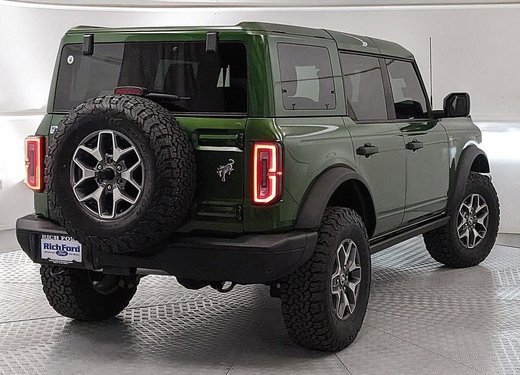 Certified 2025 Ford Bronco Badlands AWD/4WD image 3