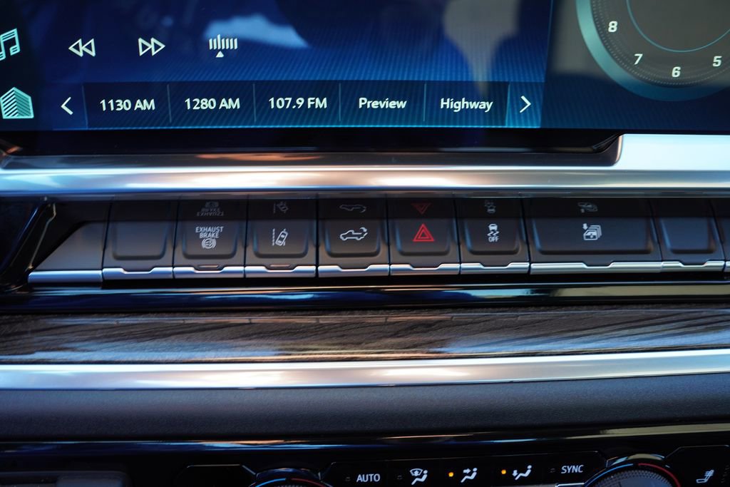 Certified 2025 Chevrolet Silverado 2500 LT w/ Convenience Package image 25