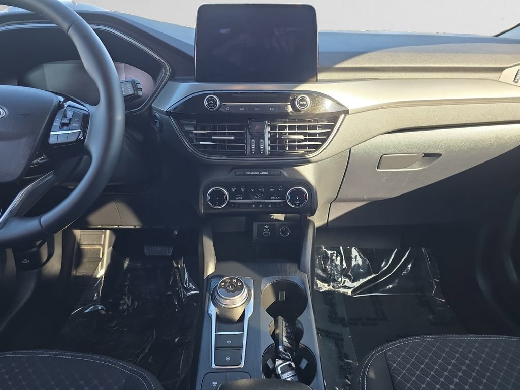 Used 2024 Ford Escape Active w/ Cold Weather Package image 12