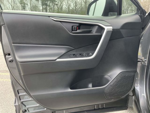Used 2024 Toyota RAV4 LE image 15