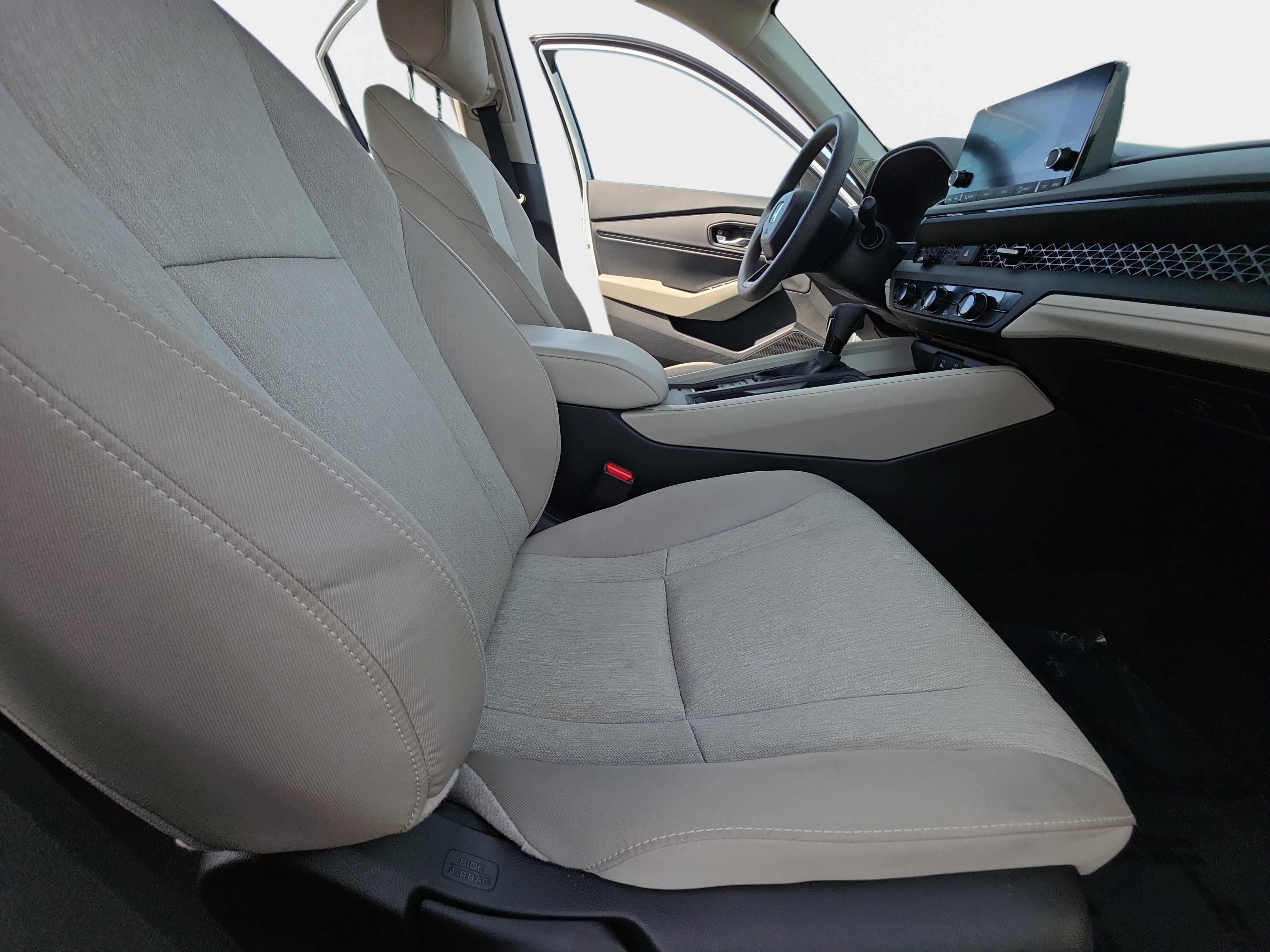 Used 2024 Honda Accord EX image 10
