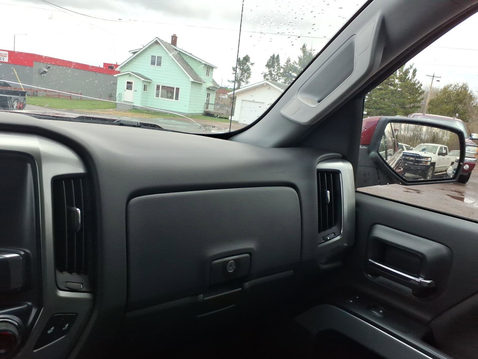 Used 2017 Chevrolet Silverado 1500 LT w/ All Star Edition AWD/4WD image 18