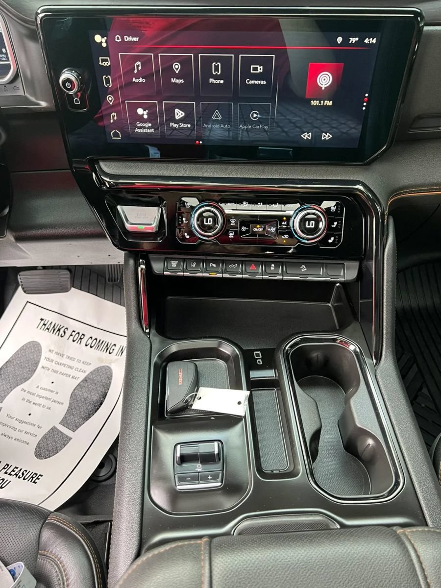 Used 2024 GMC Sierra 2500 AT4 w/ AT4 Premium Plus Package AWD/4WD image 17