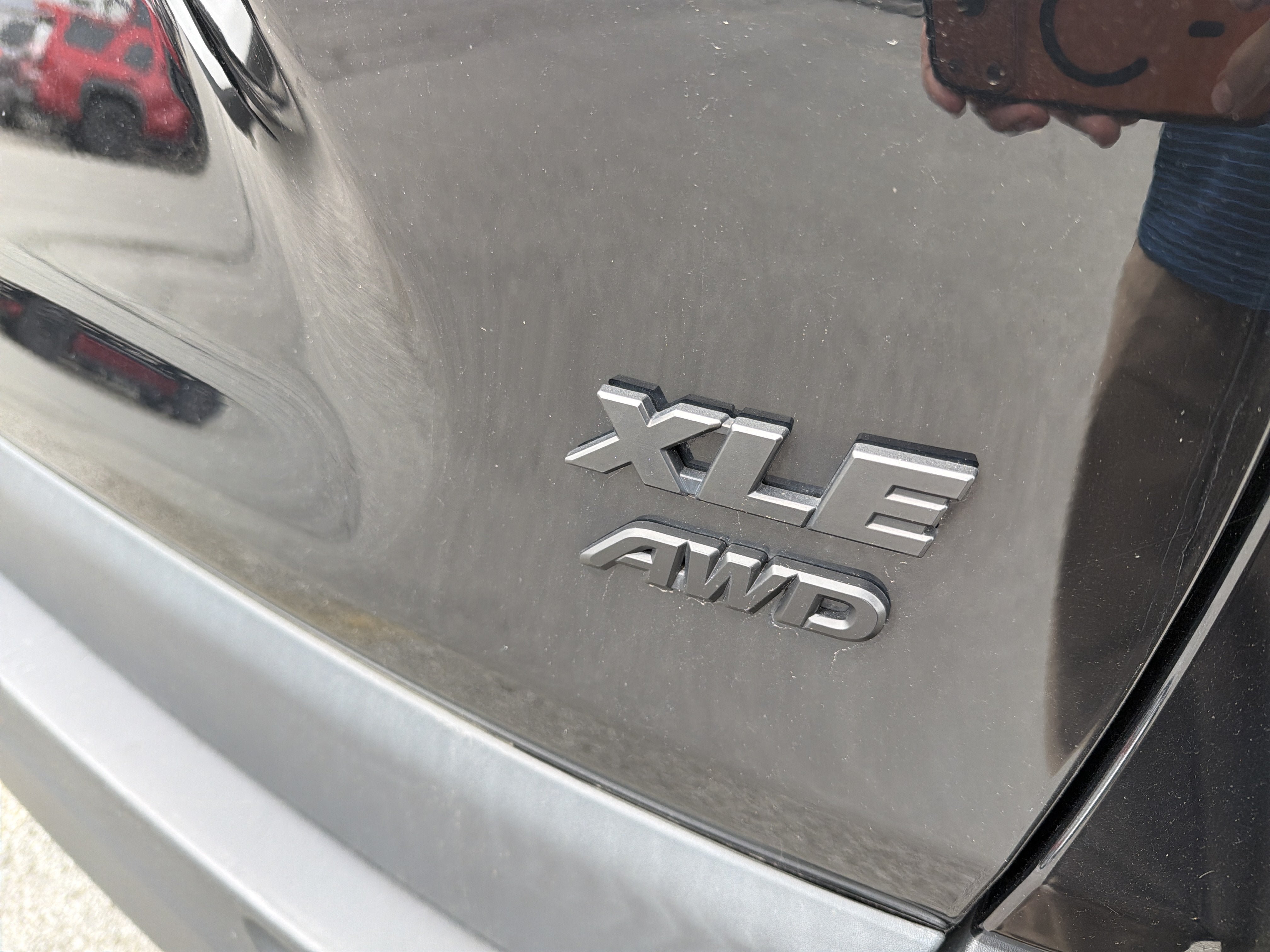 Used 2023 Toyota RAV4 XLE w/ Convenience Package AWD/4WD image 8