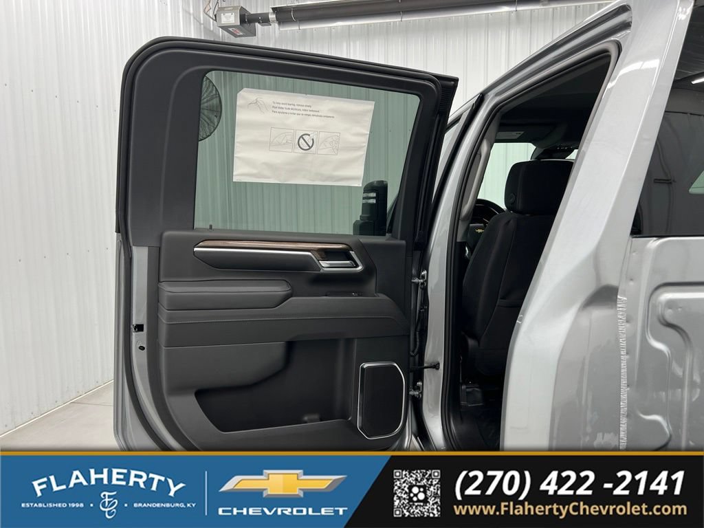New 2026 Chevrolet Silverado 3500 LT w/ Convenience Package AWD/4WD image 10