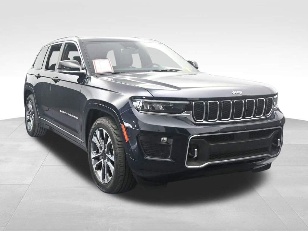 Used 2024 Jeep Grand Cherokee Overland w/ Luxury Tech Group IV image 9