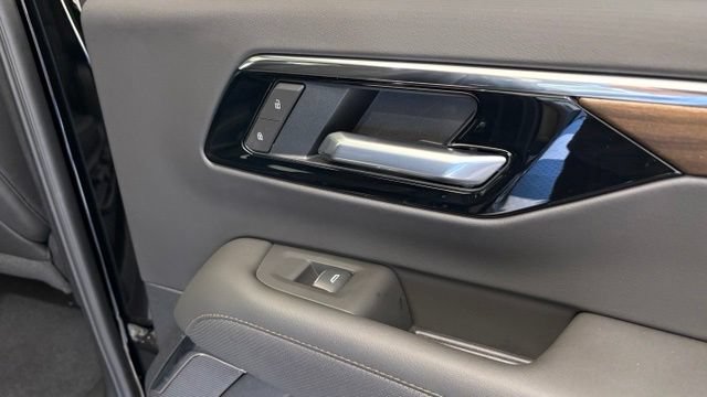 New 2026 Chevrolet Suburban High Country AWD/4WD image 35