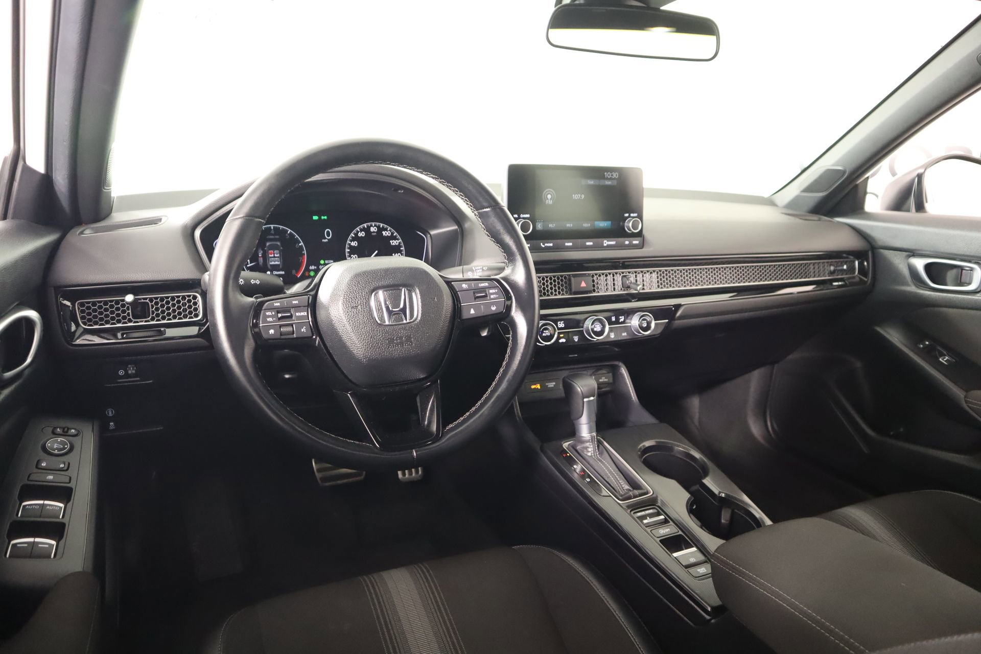 Used 2024 Honda Civic Sport image 2