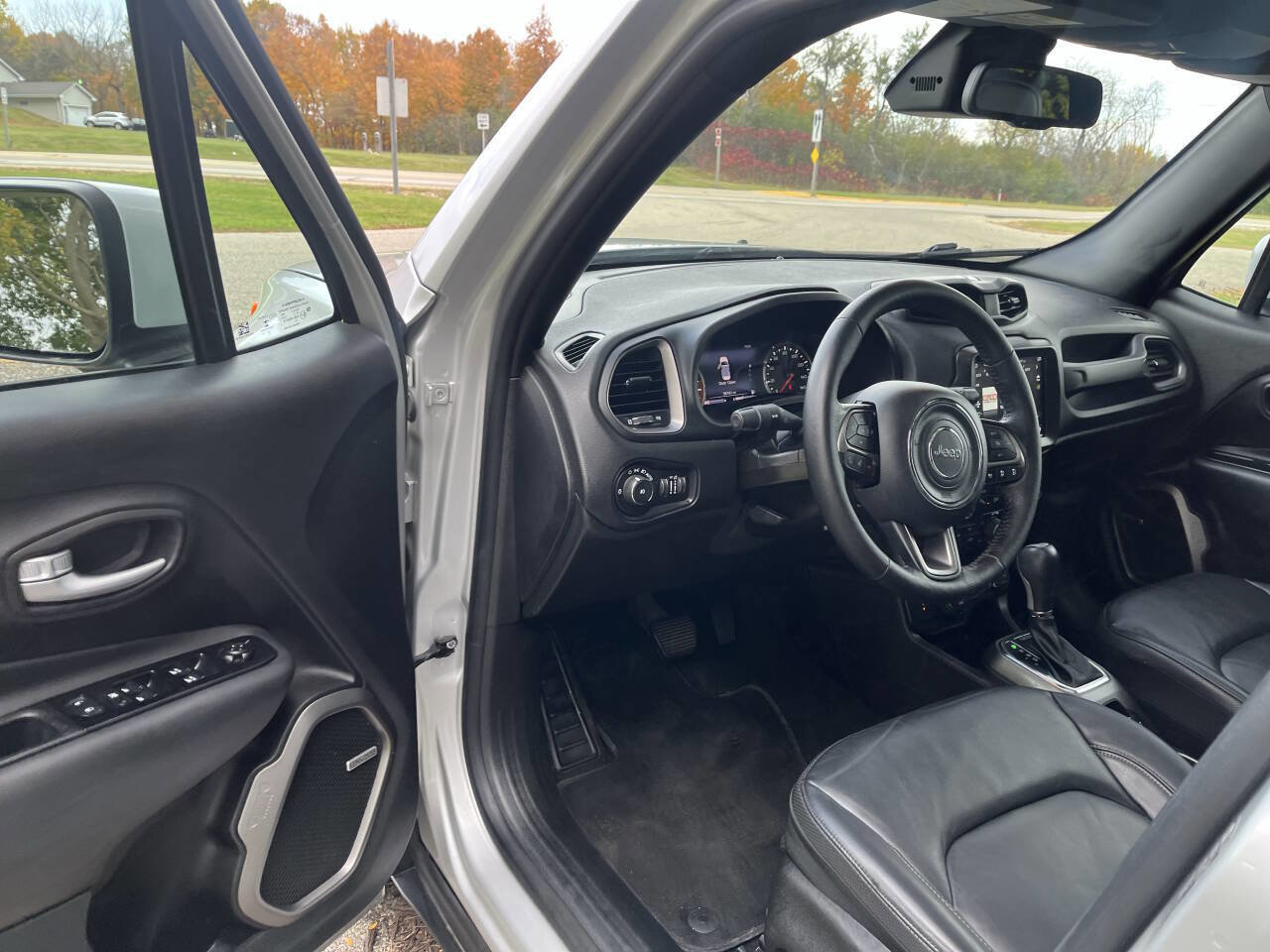 Used 2020 Jeep Renegade Altitude image 20