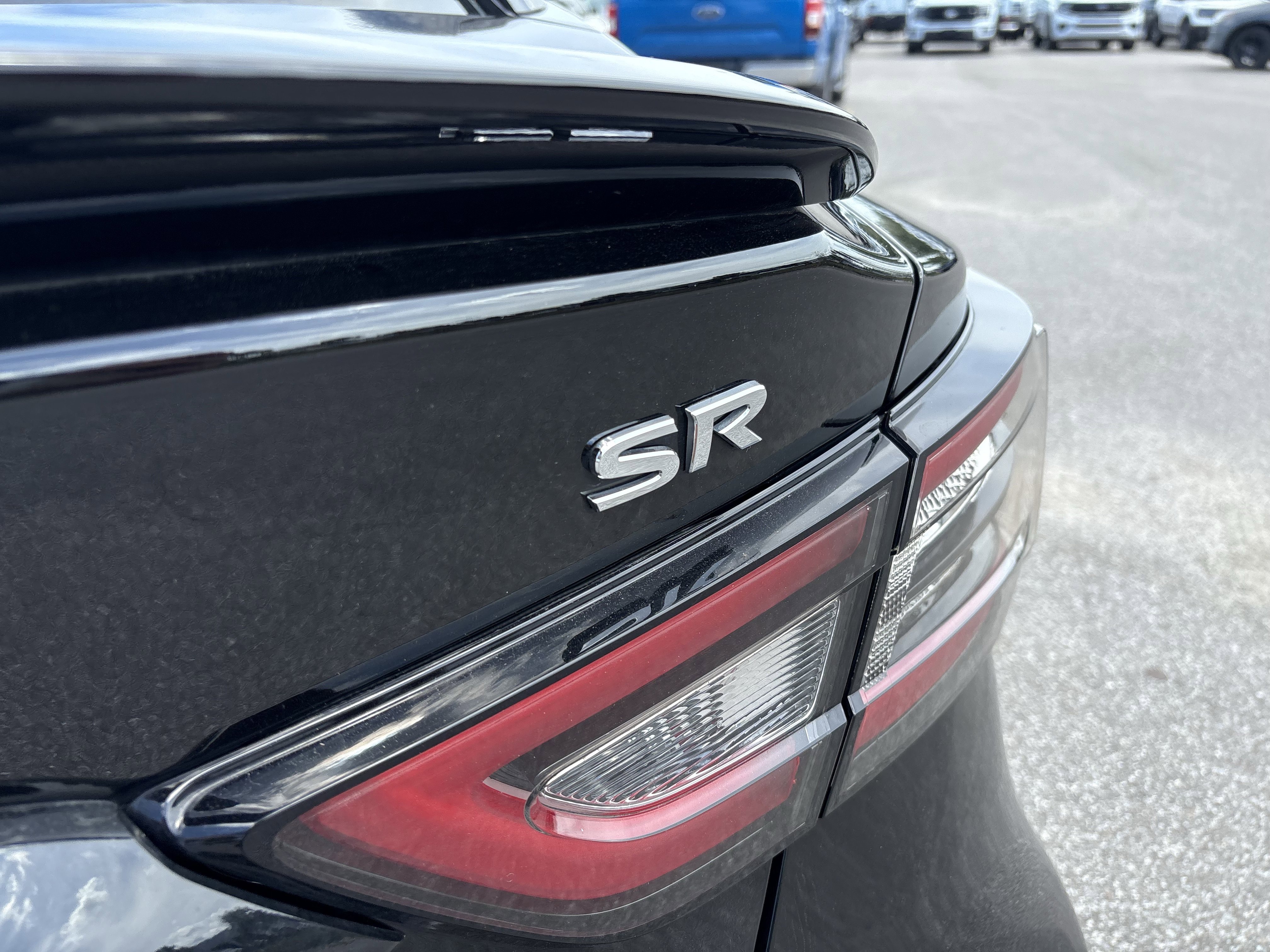 Used 2022 Nissan Maxima SR w/ Sport Mat Group image 12