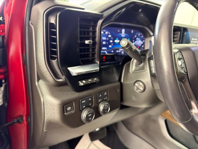 Used 2024 Chevrolet Silverado 1500 High Country AWD/4WD image 19