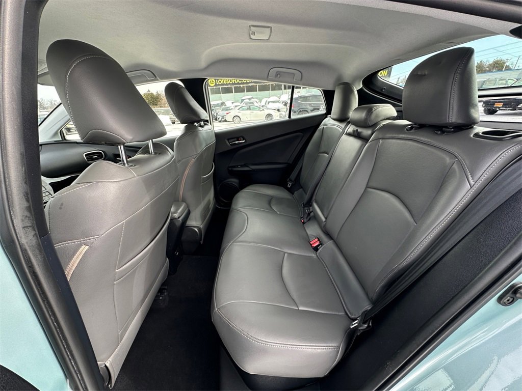 Used 2017 Toyota Prius Three image 19