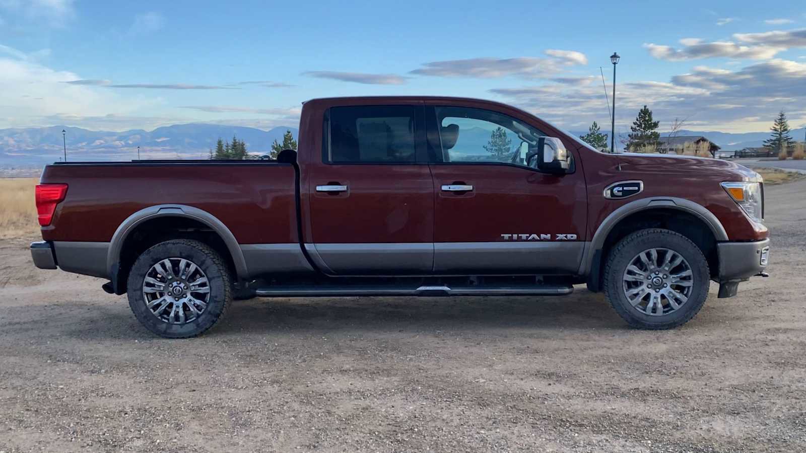 Used 2018 Nissan Titan Platinum Reserve w/ Platinum Utility Package image 9