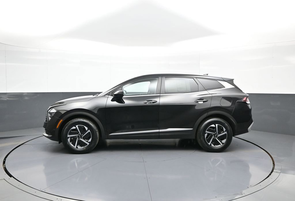 Certified 2023 Kia Sportage LX image 9