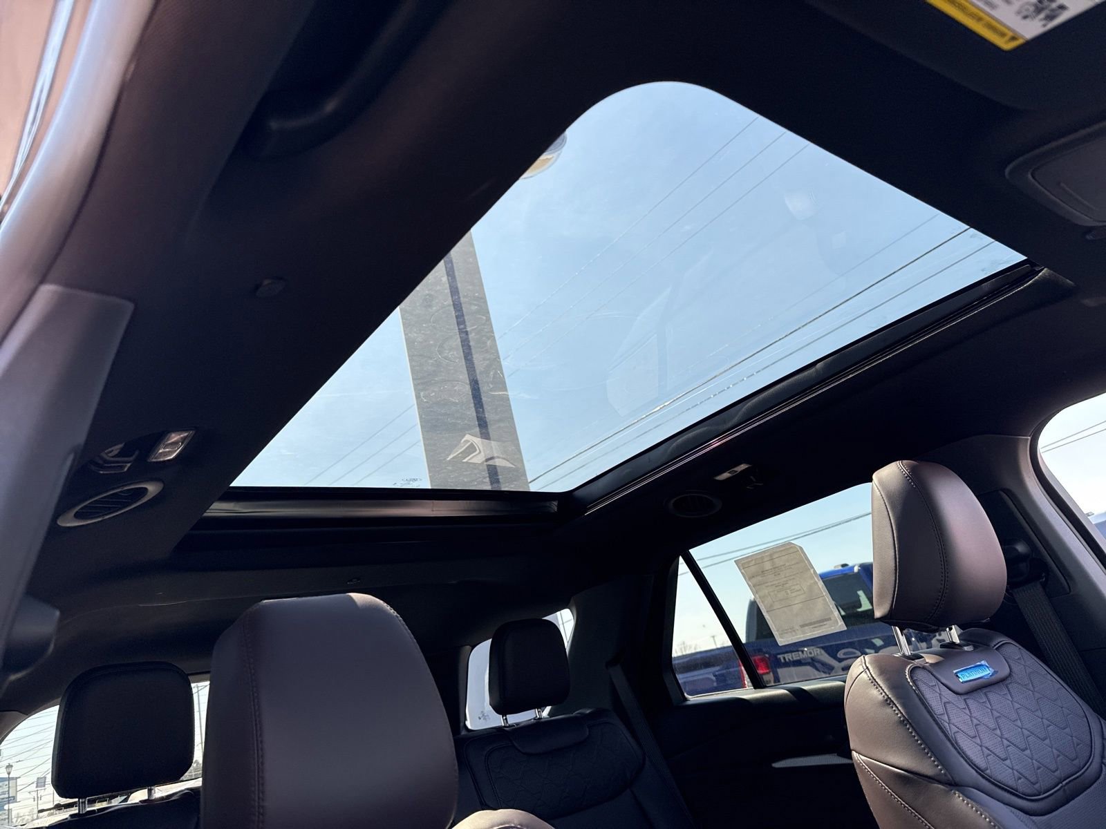 New 2026 Ford Explorer Platinum image 8