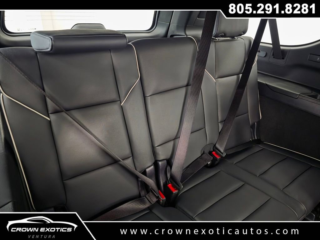 Used 2025 Cadillac Escalade ESV Premium Luxury RWD image 10