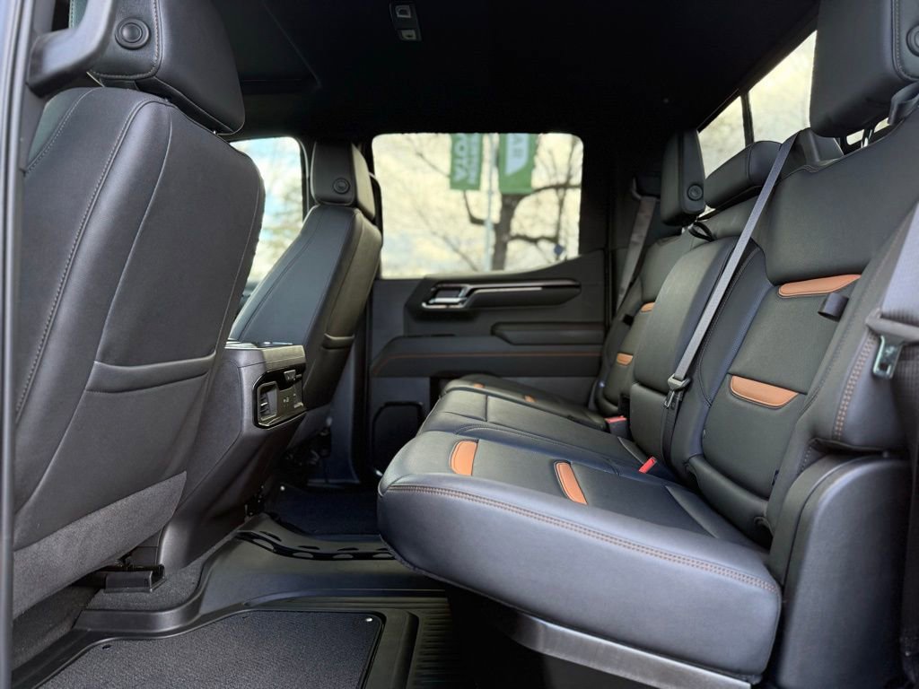 Used 2025 GMC Sierra 1500 AT4 w/ AT4 Premium Package image 16
