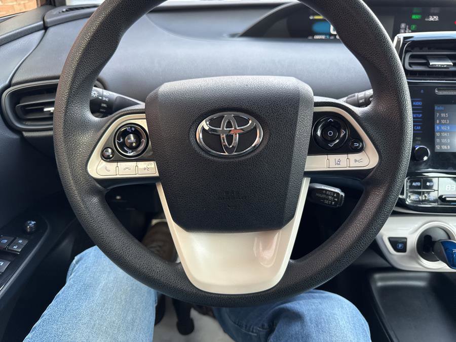 Used 2018 Toyota Prius Two image 27