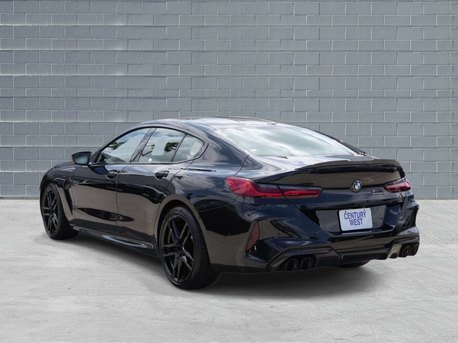 Used 2025 BMW M8 Competition w/ M Carbon Exterior Package AWD/4WD image 3