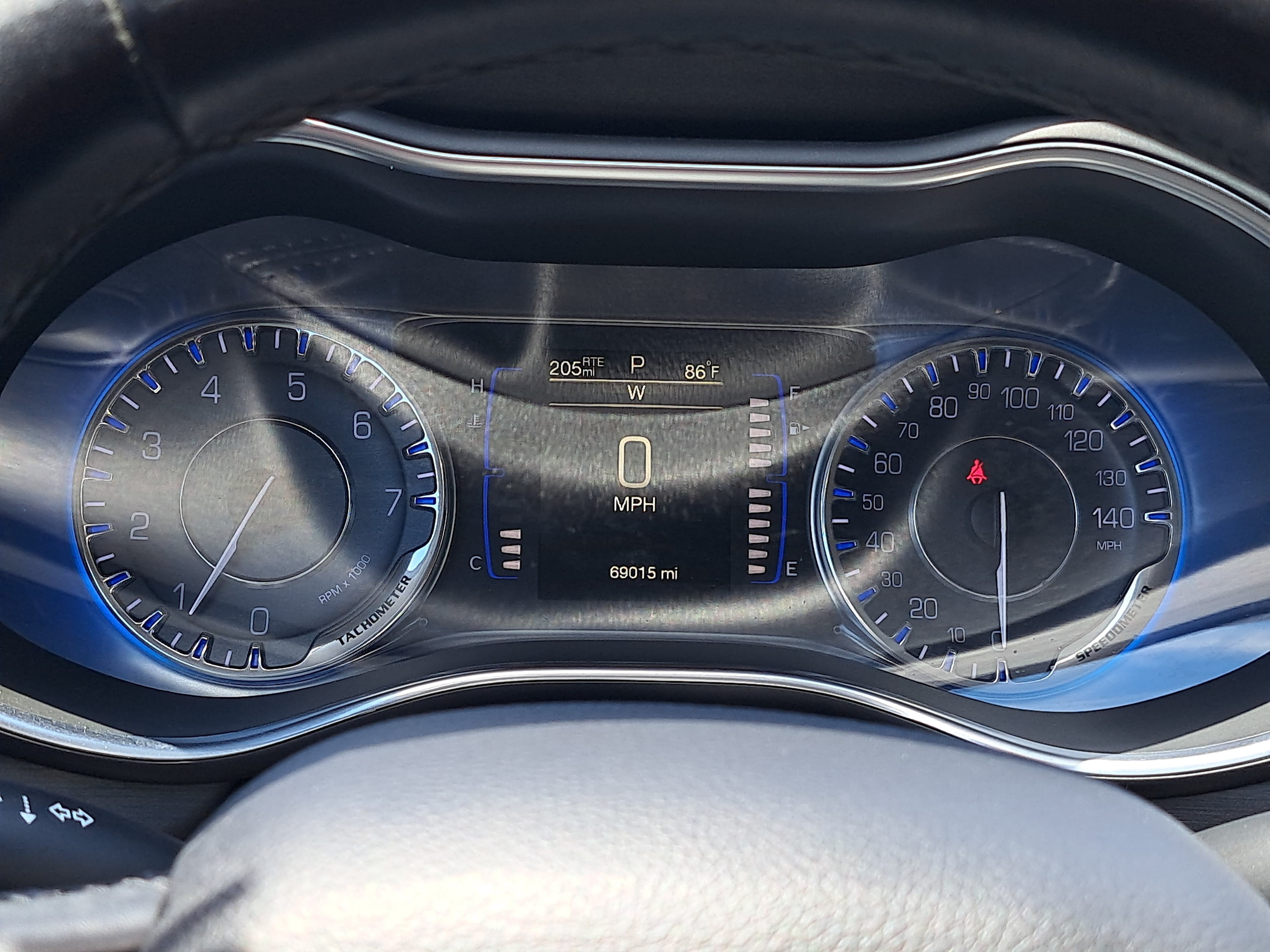 Used 2017 Chrysler 200 Limited Platinum FWD image 18