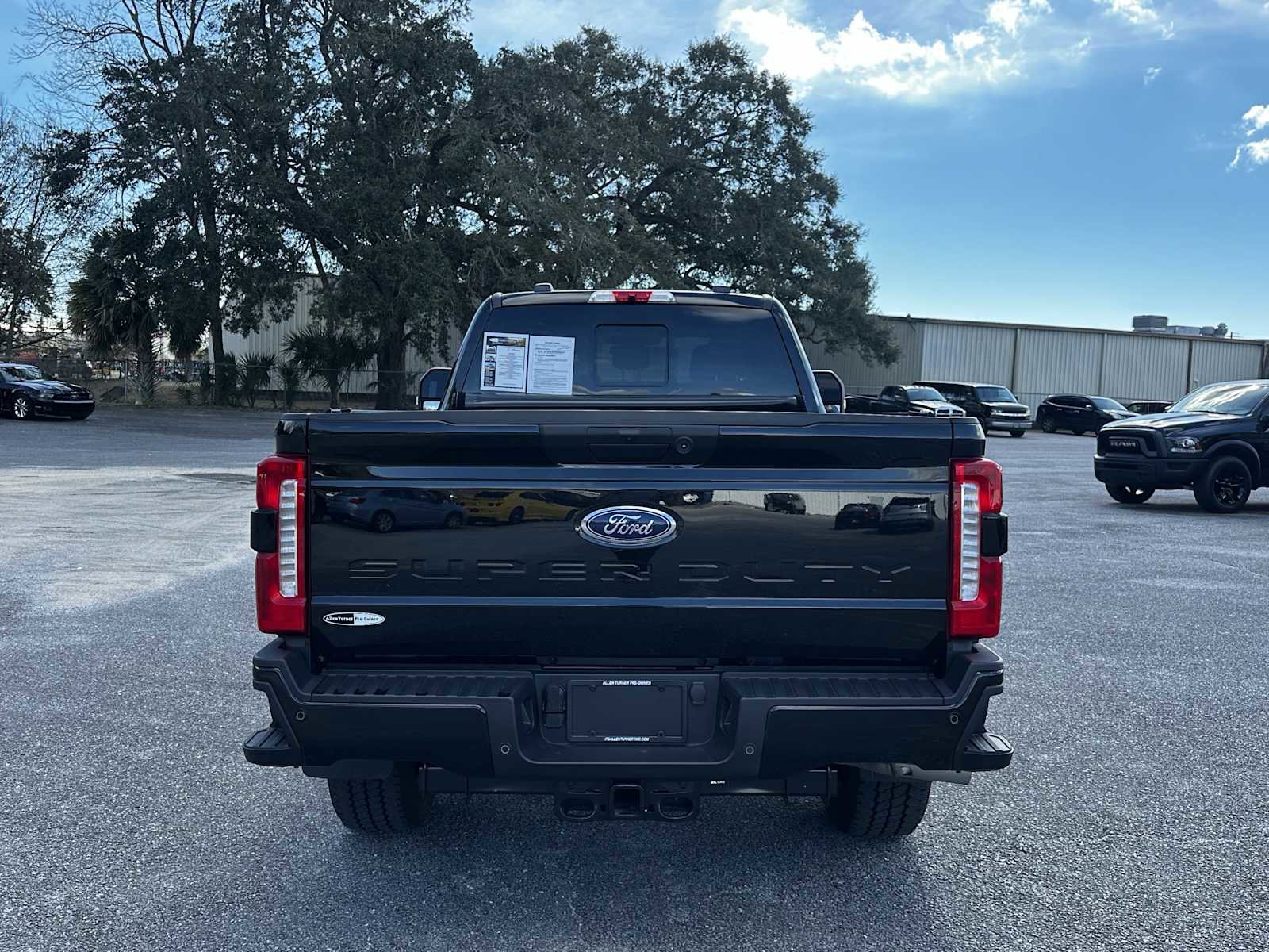 Used 2025 Ford F250 XL w/ STX Appearance Package image 8