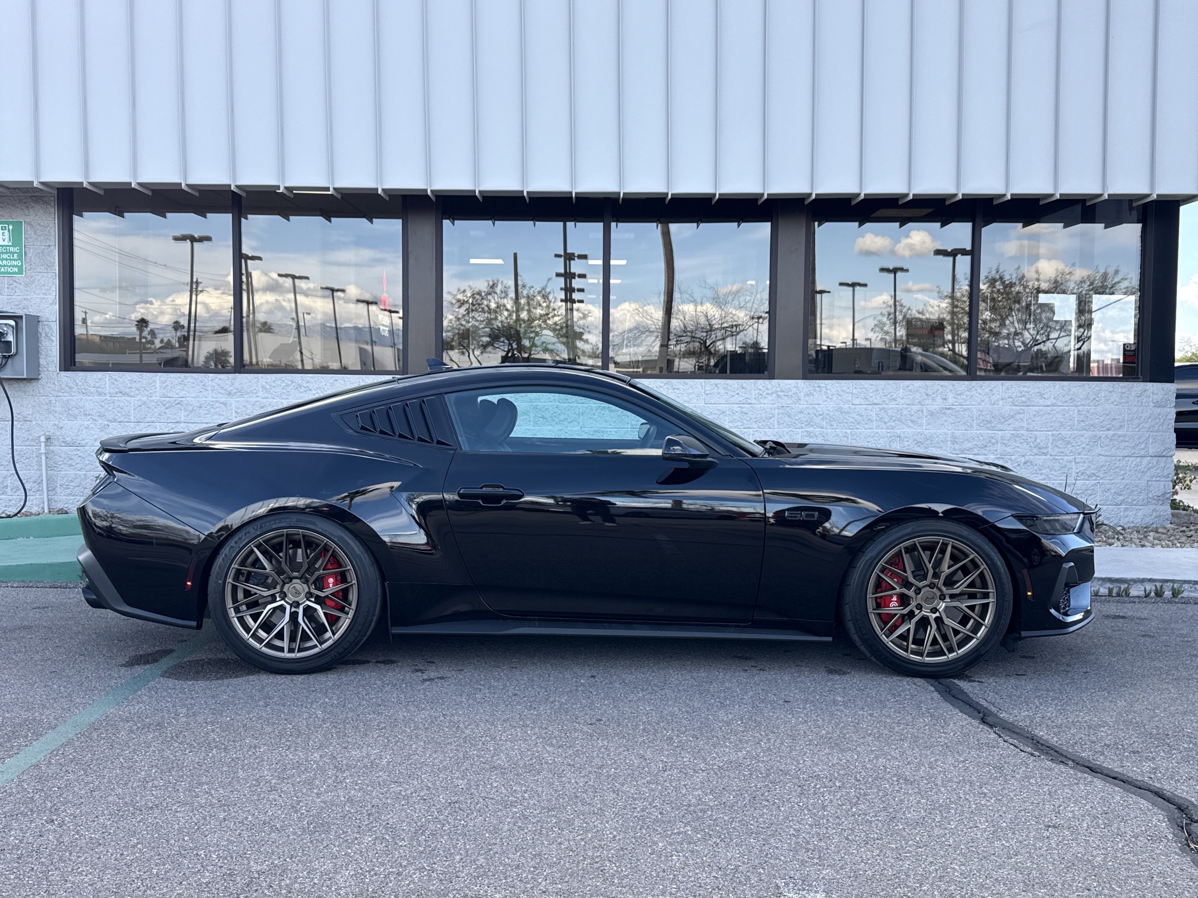 Used 2024 Ford Mustang GT Premium image 22