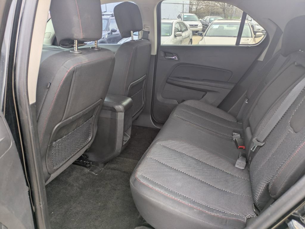 Used 2017 Chevrolet Equinox LT FWD image 13