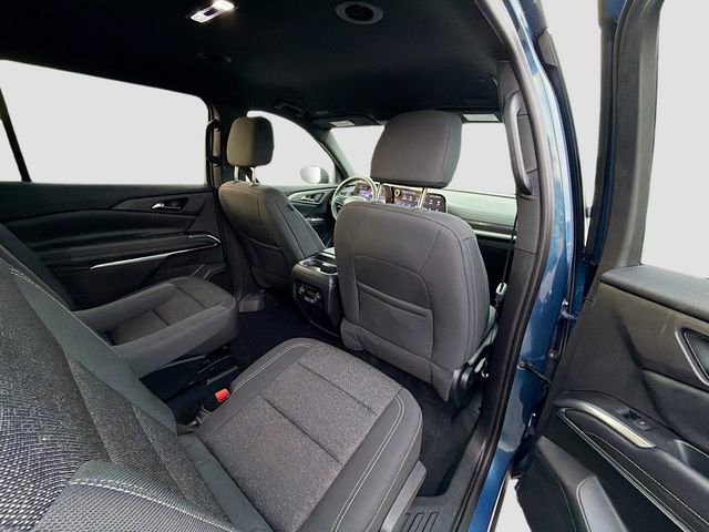 Used 2025 Chevrolet Traverse LT image 27