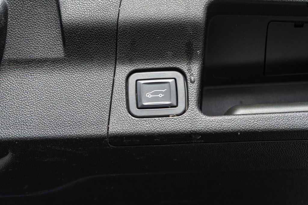 Used 2017 GMC Acadia Denali image 13