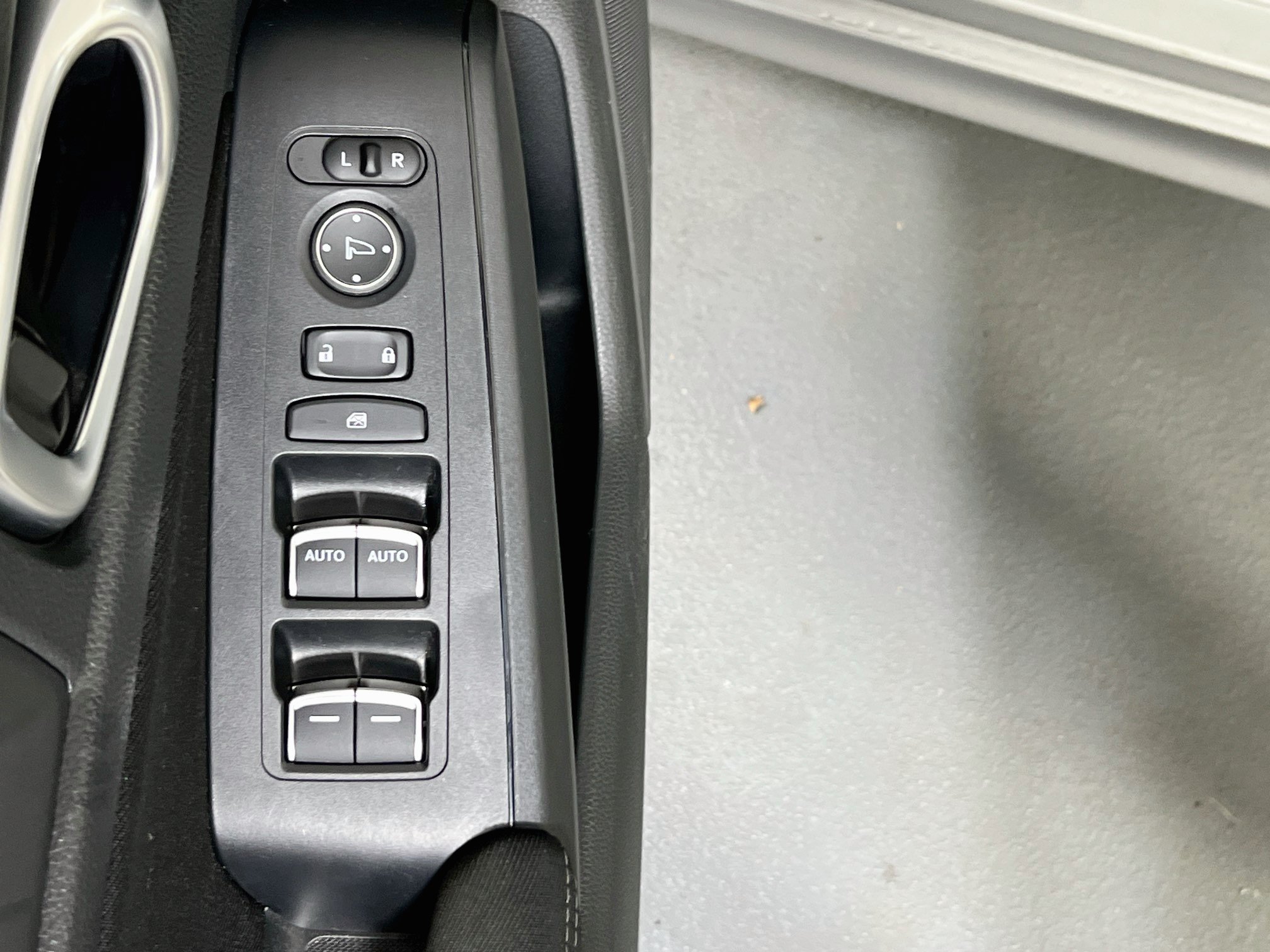 Used 2023 Honda Civic Sport image 17
