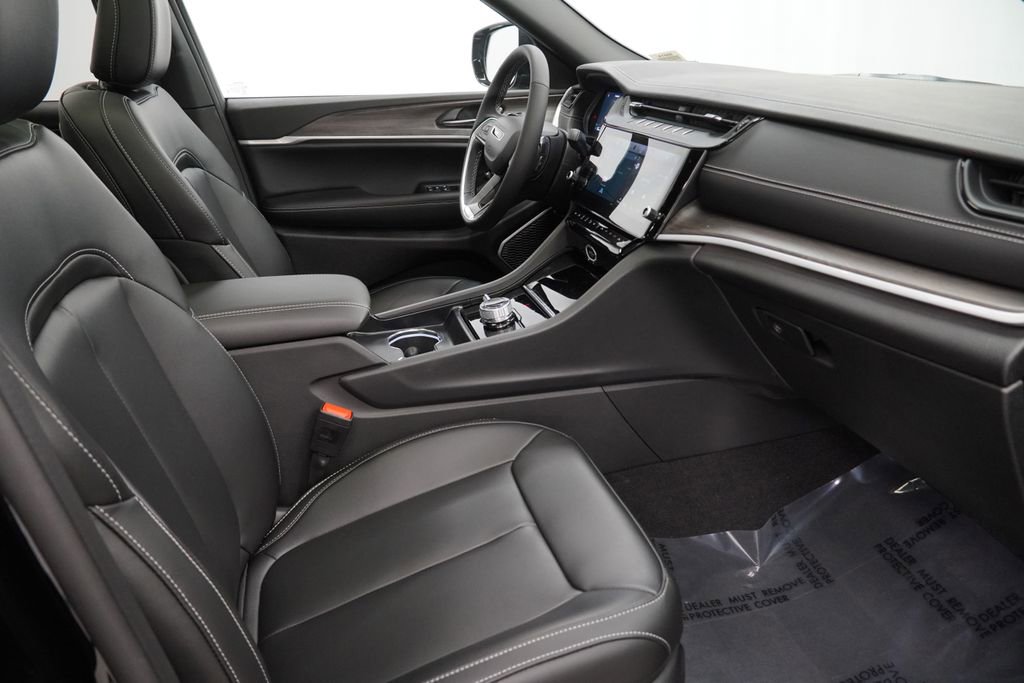 New 2026 Jeep Grand Cherokee L Limited AWD/4WD image 35