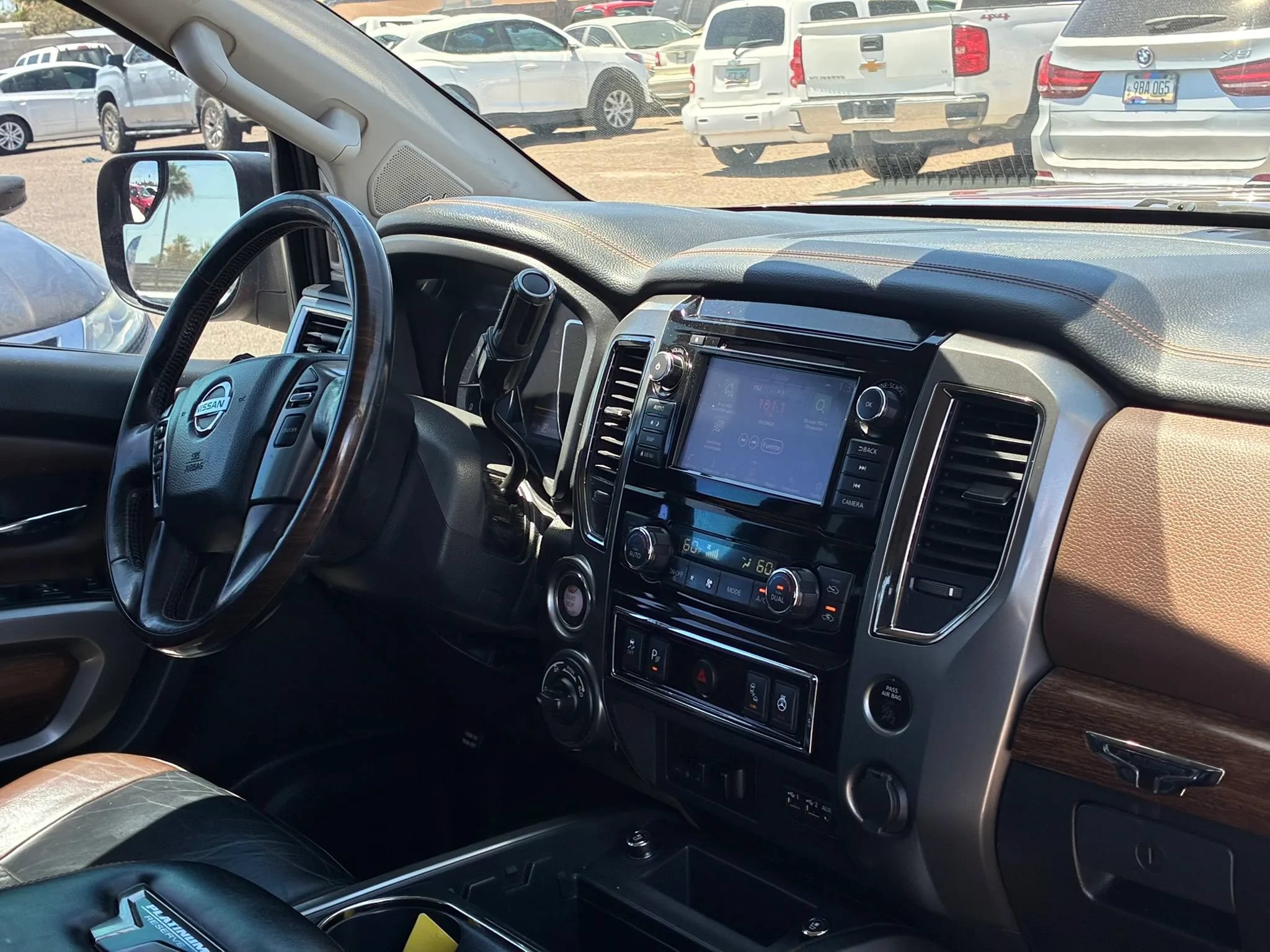 Used 2019 Nissan Titan Platinum Reserve AWD/4WD image 27