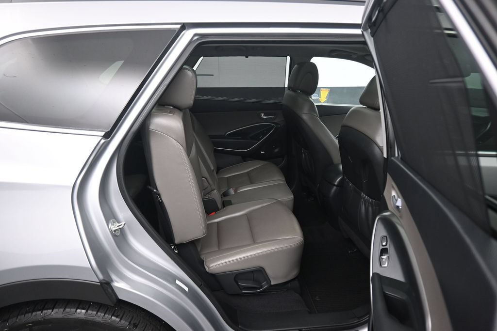 Used 2018 Hyundai Santa Fe AWD w/ SE Ultimate Tech Package 03 image 52