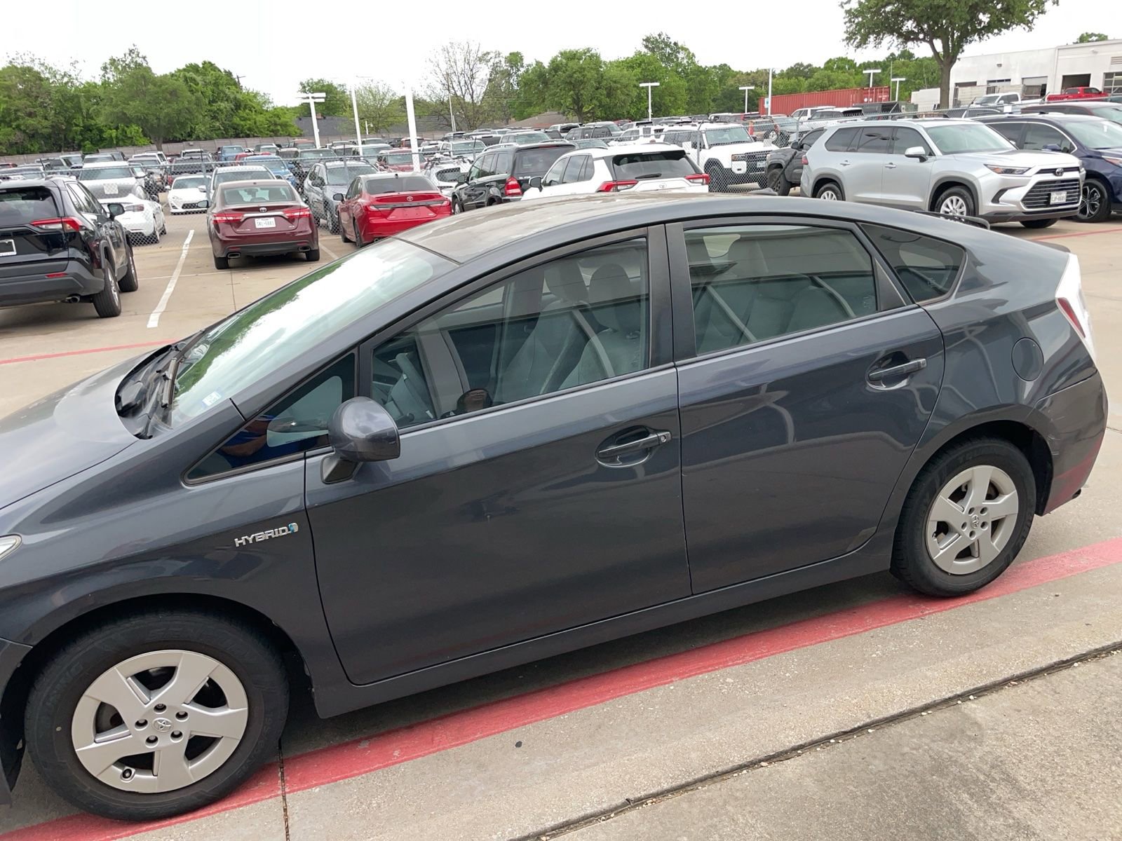 Used 2010 Toyota Prius Five image 3