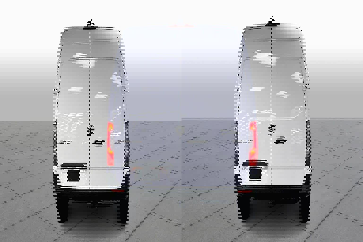 Used 2025 Mercedes-Benz Sprinter 2500 image 5