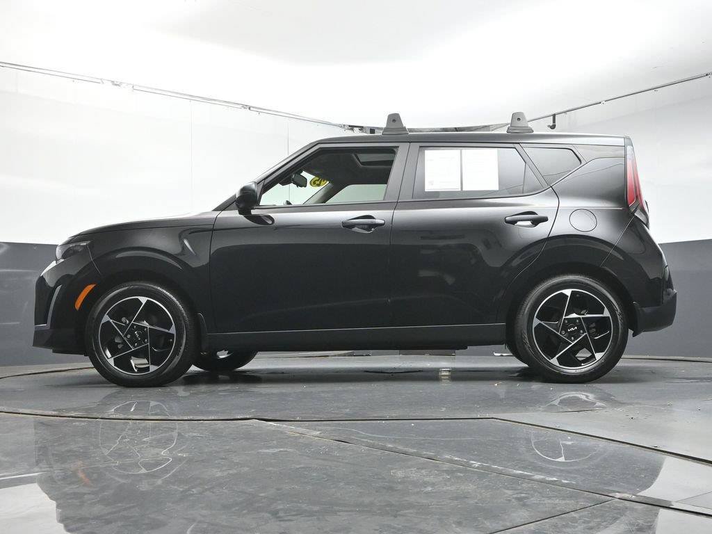Used 2025 Kia Soul EX FWD image 35