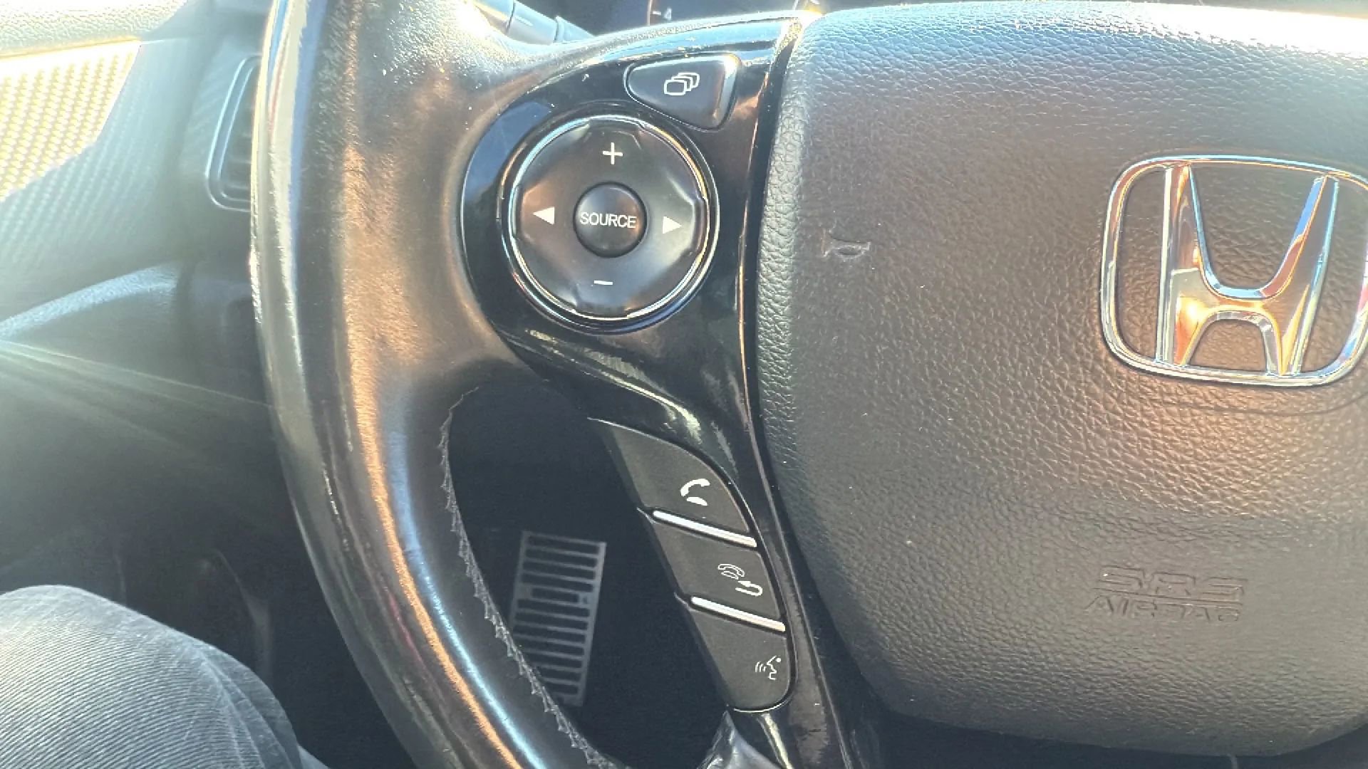 Used 2017 Honda Accord Sport image 12